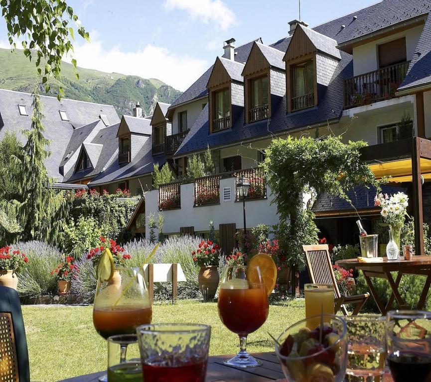 Hotel Mir Saint-Lary-Soulan Exterior photo